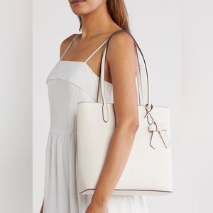 🎉HP🎉♠️ Kate spade Brynn Tote Bag
